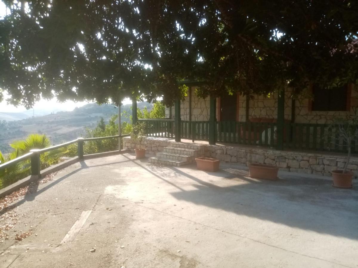 "San Placido Green House" Villa Con Piscina Castel di Iudica Exteriör bild