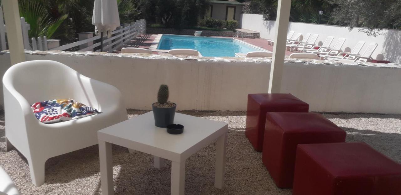 "San Placido Green House" Villa Con Piscina Castel di Iudica Exteriör bild