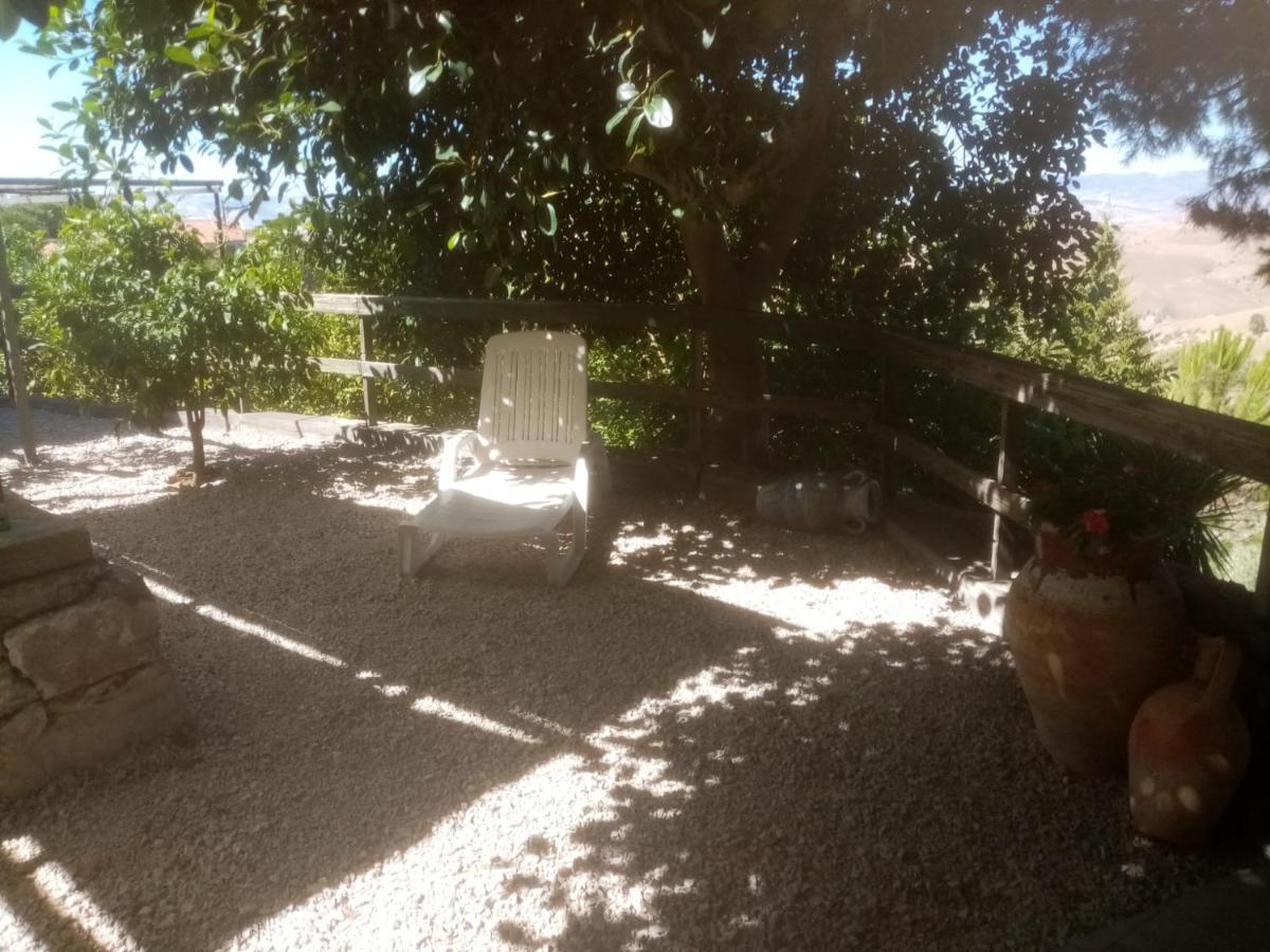 "San Placido Green House" Villa Con Piscina Castel di Iudica Exteriör bild
